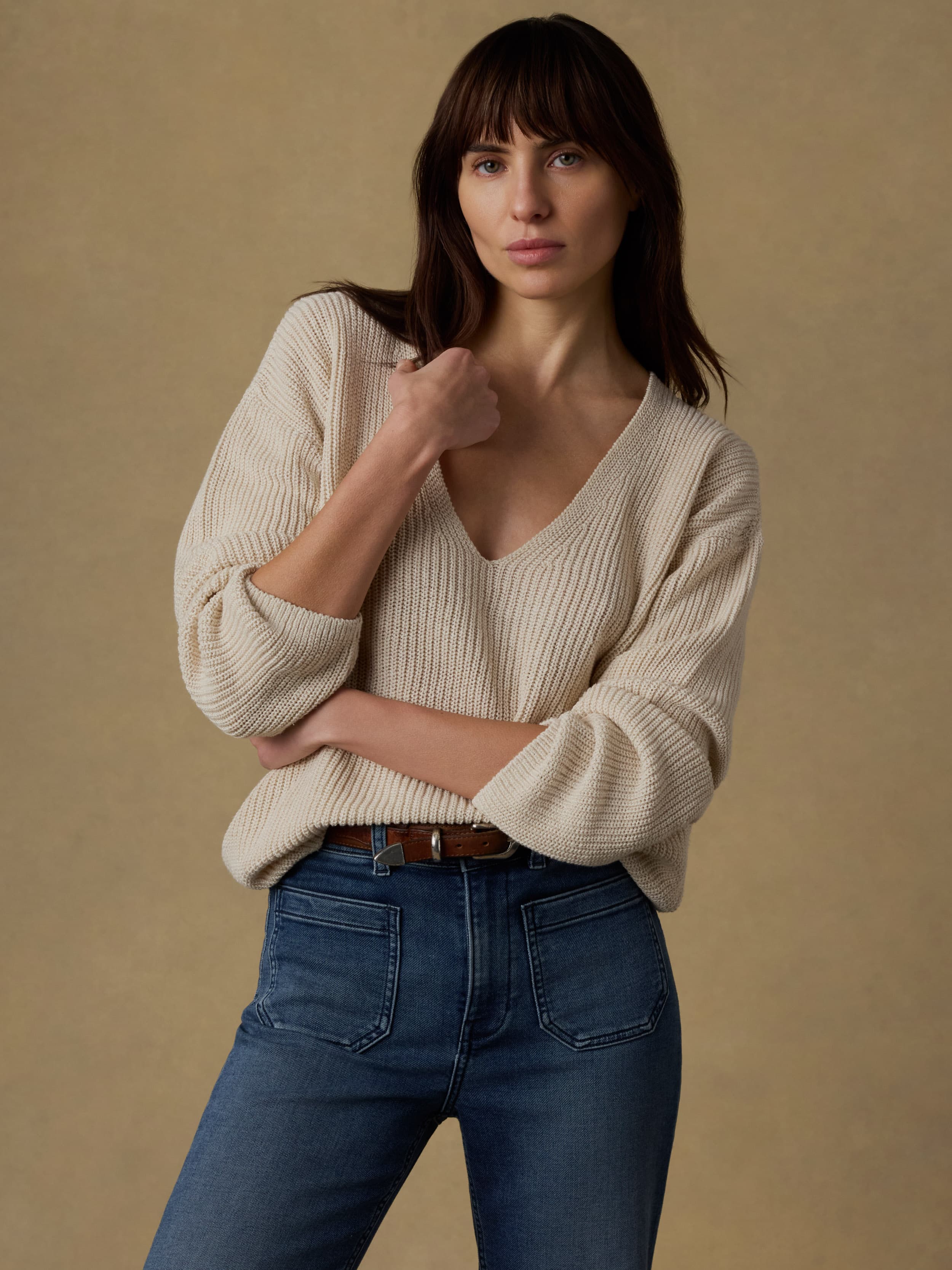 Miramar Linen Deep V Sweater - Summer Sand