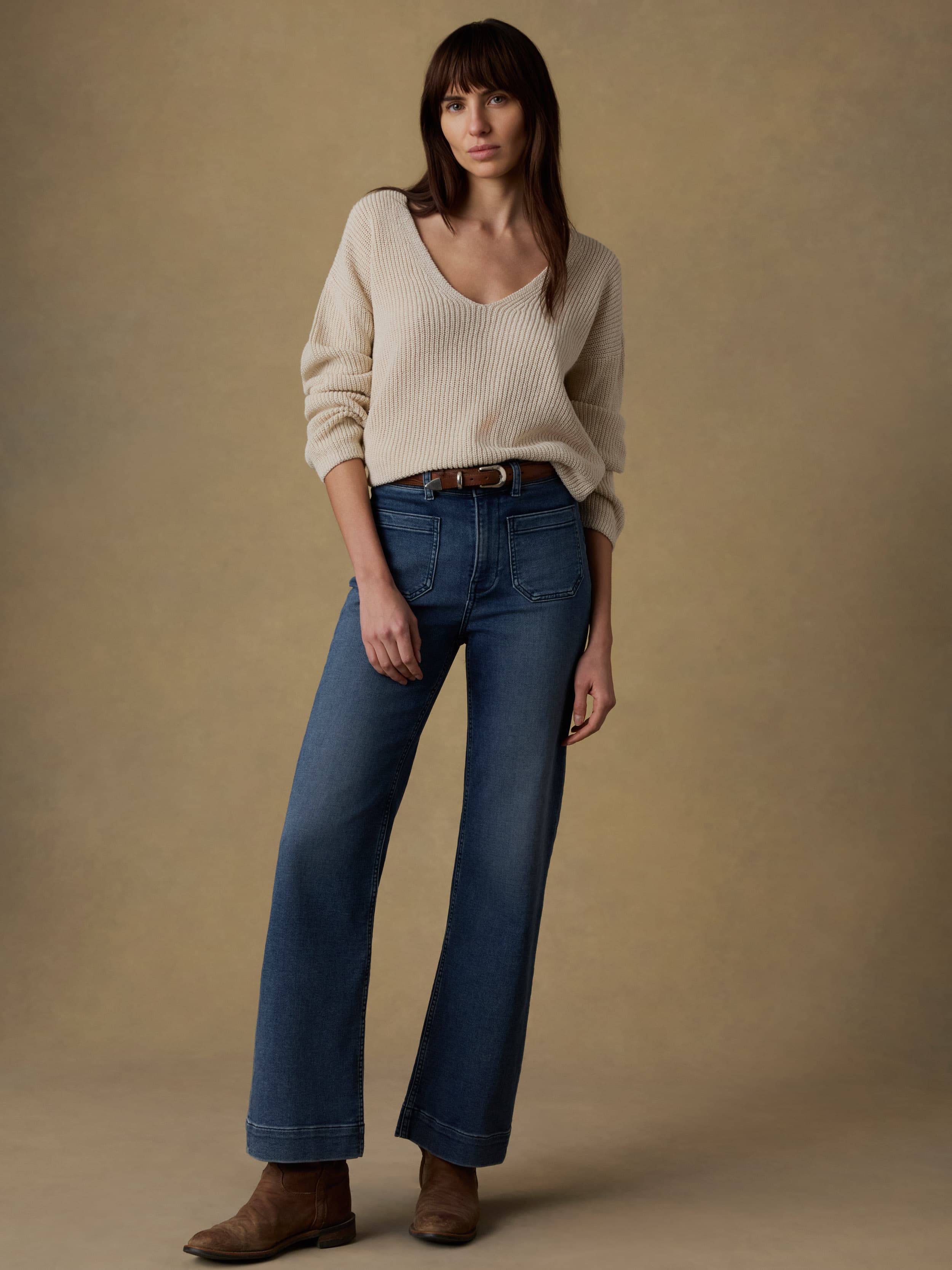 Miramar Linen Deep V Sweater - Summer Sand